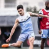 Zagueiro do Santos sofre lesão durante clássico