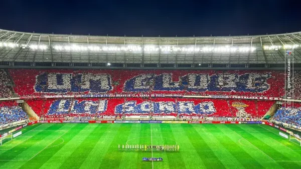 Torcida do Fortaleza lota a Arena Castelão em semifinal Sul-Americana contra o Corinthians