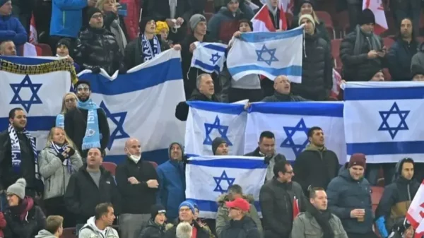 Bandeiras de Israel e Palestina devem ser proibidas nos estádios da Premier League