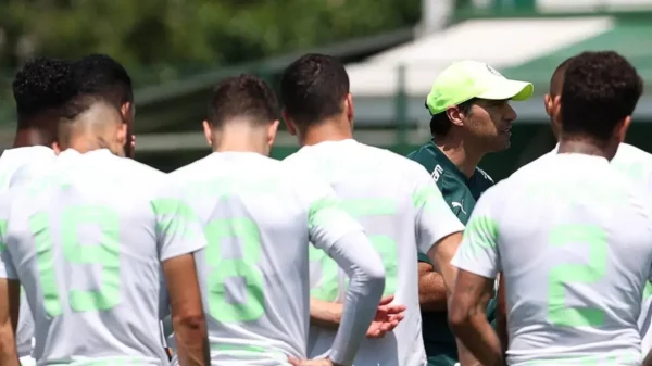 Abel Ferreira ficou fora dos holofotes no Palmeiras