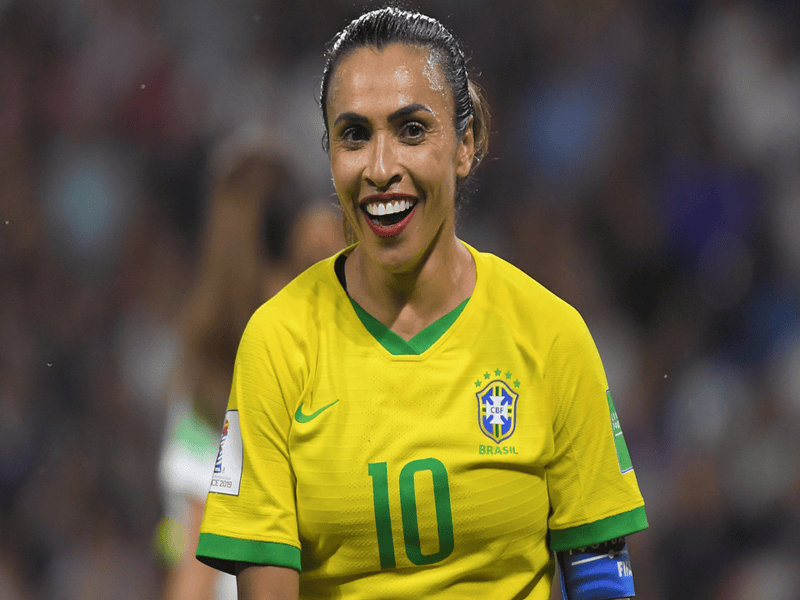Onde a Marta mora atualmente